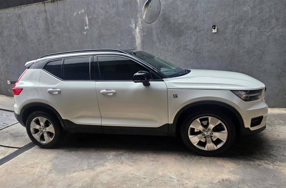 VOLVO XC40 2.0 T4 GASOLINA GEARTRONIC